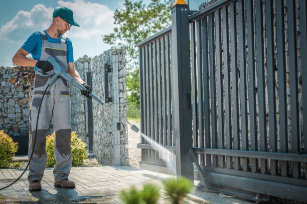 Best Pool Deck Cleaning in Pinehurst, TX